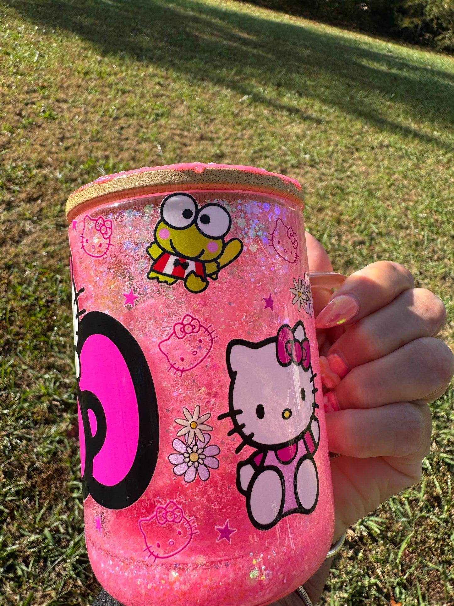 Hello Kitty Pink Glitter Snow Globe Mug